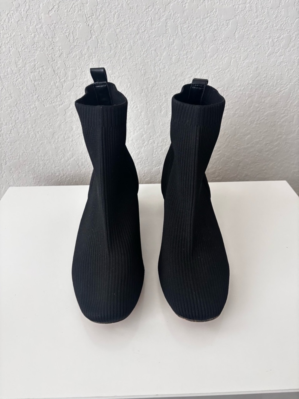 Joie black ribbed block booties size 10 - Picture 2 of 7